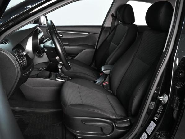 Kia Rio IV Рестайлинг с пробегом 2022 года, цена 1 799 000 рублей, 126332 км, седан, Автокод Объявления
