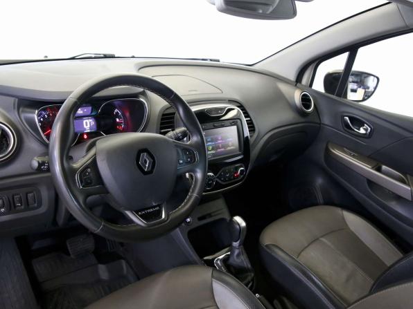 Renault Kaptur I с пробегом 2017 года, цена 1 200 000 рублей, 127000 км, внедорожник, Автокод Объявления
