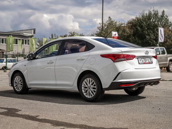 Hyundai Solaris II Рестайлинг с пробегом 2020 года, цена 1 169 000 рублей, 135120 км, седан, Автокод Объявления