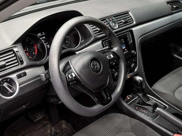 Volkswagen Passat B8 с пробегом 2016 года, цена 1 750 000 рублей, 175729 км, седан, Автокод Объявления