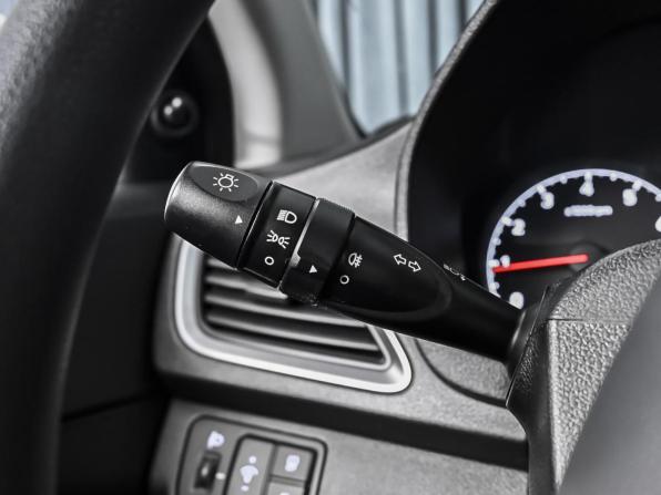 Hyundai Solaris II с пробегом 2018 года, цена 1 359 000 рублей, 51231 км, седан, Автокод Объявления