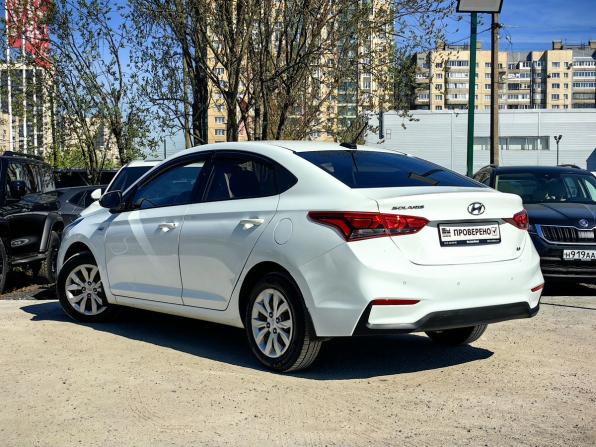Hyundai Solaris II с пробегом 2018 года, цена 1 109 000 рублей, 178700 км, седан, Автокод Объявления