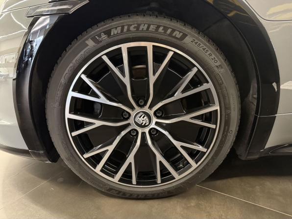Porsche Taycan I с пробегом 2021 года, цена 8 995 000 рублей, 32321 км, универсал, Автокод Объявления