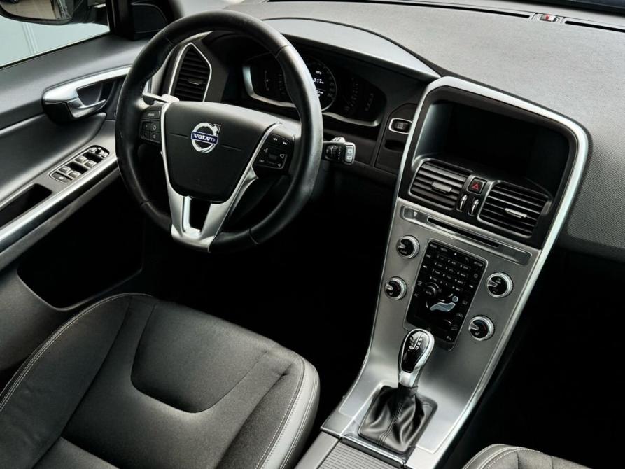 Volvo XC60 I Рестайлинг Санкт-Петербург  - изображение 18