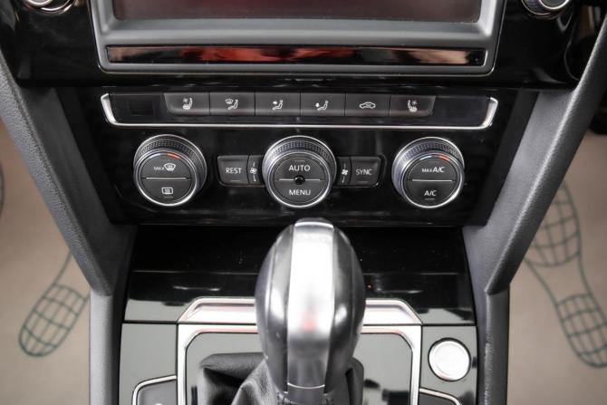 Volkswagen Passat B8 с пробегом 2015 года, цена 1 759 000 рублей, 111484 км, универсал, Автокод Объявления