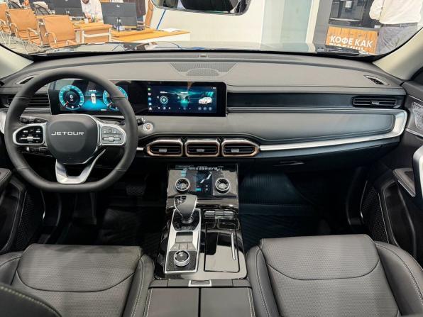JETOUR X70+ I Рестайлинг с пробегом 2026 года, цена 3 099 000 рублей, 10 км, внедорожник, Автокод Объявления