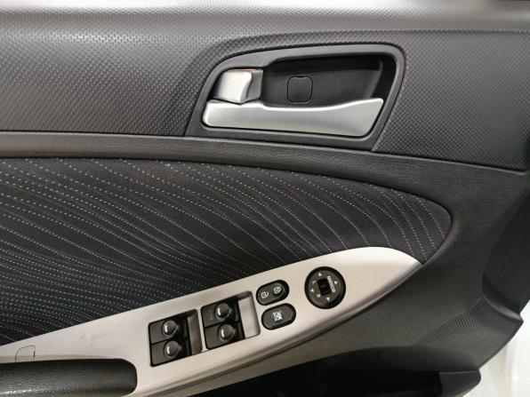Hyundai Solaris I Рестайлинг с пробегом 2014 года, цена 999 000 рублей, 133950 км, седан, Автокод Объявления