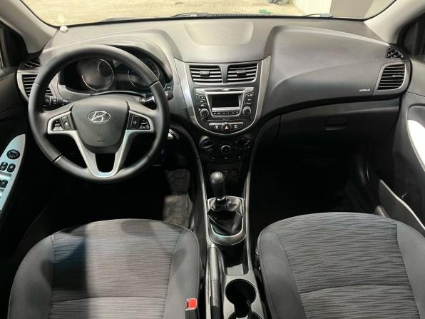 Hyundai Solaris I Рестайлинг с пробегом 2015 года, цена 1 099 000 рублей, 40458 км, седан, Автокод Объявления