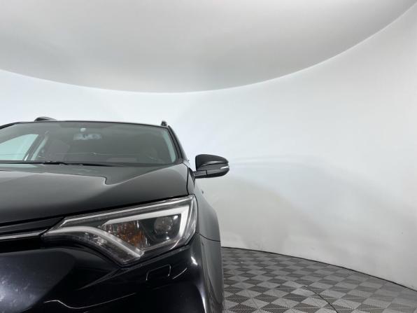 Toyota RAV4 IV (XA40) Рестайлинг с пробегом 2018 года, цена 2 149 000 рублей, 147000 км, внедорожник, Автокод Объявления