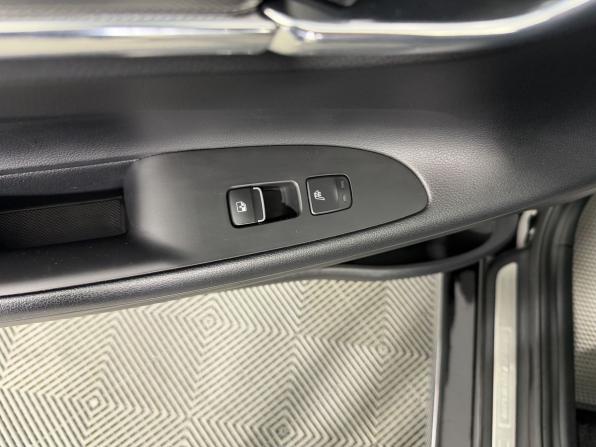 Hyundai Grandeur VI Рестайлинг с пробегом 2021 года, цена 2 650 000 рублей, 42950 км, седан, Автокод Объявления