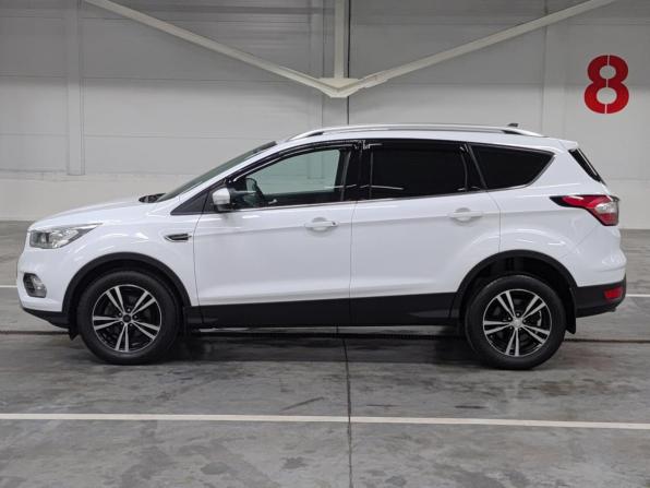 Ford Kuga II Рестайлинг с пробегом 2019 года, цена 2 090 000 рублей, 77330 км, внедорожник, Автокод Объявления