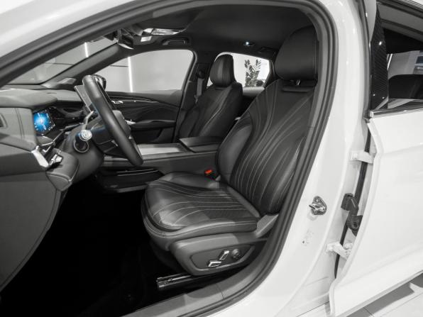 Geely Preface I с пробегом 2024 года, цена 2 690 000 рублей, 43062 км, седан, Автокод Объявления