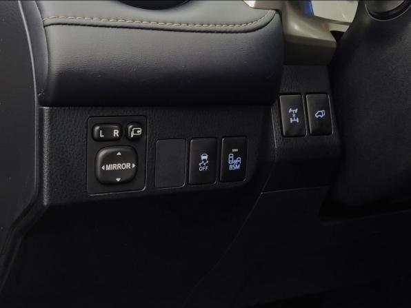 Toyota RAV4 IV (XA40) с пробегом 2013 года, цена 2 184 000 рублей, 121500 км, внедорожник, Автокод Объявления