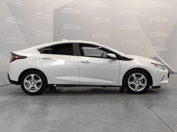 Chevrolet Volt II с пробегом 2016 года, цена 1 850 000 рублей, 129500 км, хэтчбек, Автокод Объявления