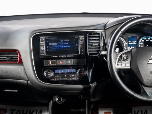 Mitsubishi Outlander III Рестайлинг с пробегом 2014 года, цена 1 649 500 рублей, 228369 км, внедорожник, Автокод Объявления