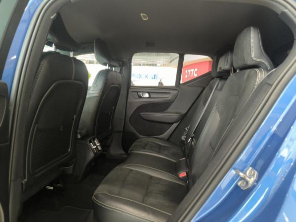 Volvo XC40 I с пробегом 2018 года, цена 3 050 000 рублей, 129830 км, внедорожник, Автокод Объявления