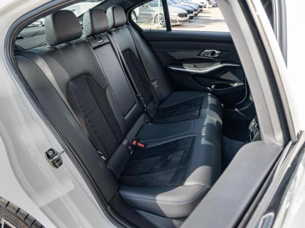 BMW 3 серии VII (G2x) с пробегом 2019 года, цена 3 650 000 рублей, 113756 км, седан, Автокод Объявления