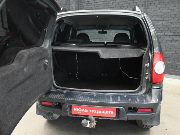Chevrolet Niva I Рестайлинг с пробегом 2010 года, цена 440 000 рублей, 183118 км, внедорожник, Автокод Объявления