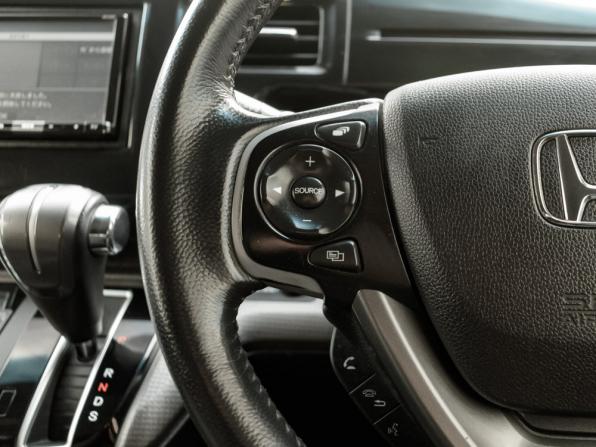 Honda Stepwgn V Рестайлинг с пробегом 2019 года, цена 2 190 000 рублей, 125795 км, минивэн, Автокод Объявления