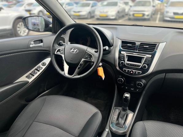Hyundai Solaris I Рестайлинг с пробегом 2015 года, цена 840 000 рублей, 222697 км, хэтчбек, Автокод Объявления