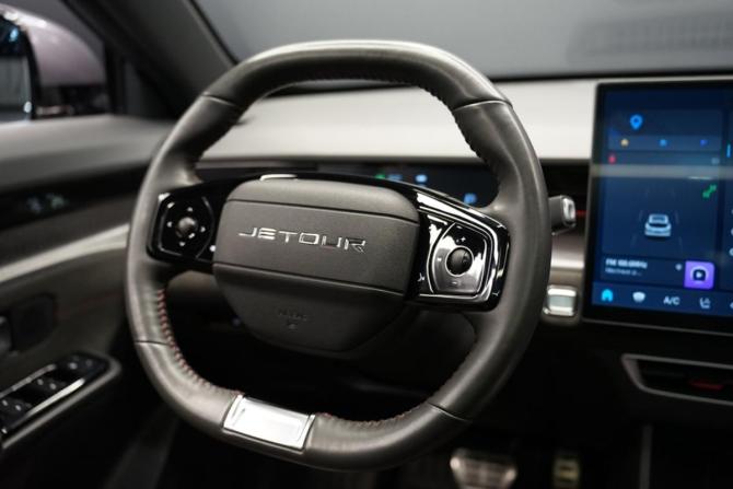 JETOUR DASHING I с пробегом 2024 года, цена 2 440 000 рублей, 33952 км, внедорожник, Автокод Объявления