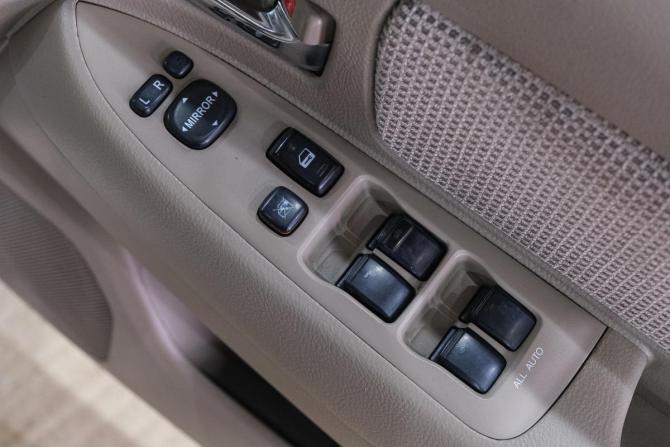 Toyota Raum II с пробегом 2003 года, цена 569 000 рублей, 277000 км, компактвэн, Автокод Объявления