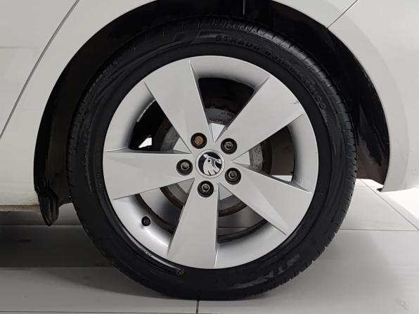 Skoda Fabia II Рестайлинг с пробегом 2014 года, цена 935 000 рублей, 150352 км, хэтчбек, Автокод Объявления