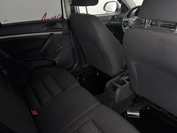 Skoda Octavia II (A5) Рестайлинг с пробегом 2013 года, цена 810 000 рублей, 128354 км, лифтбек, Автокод Объявления
