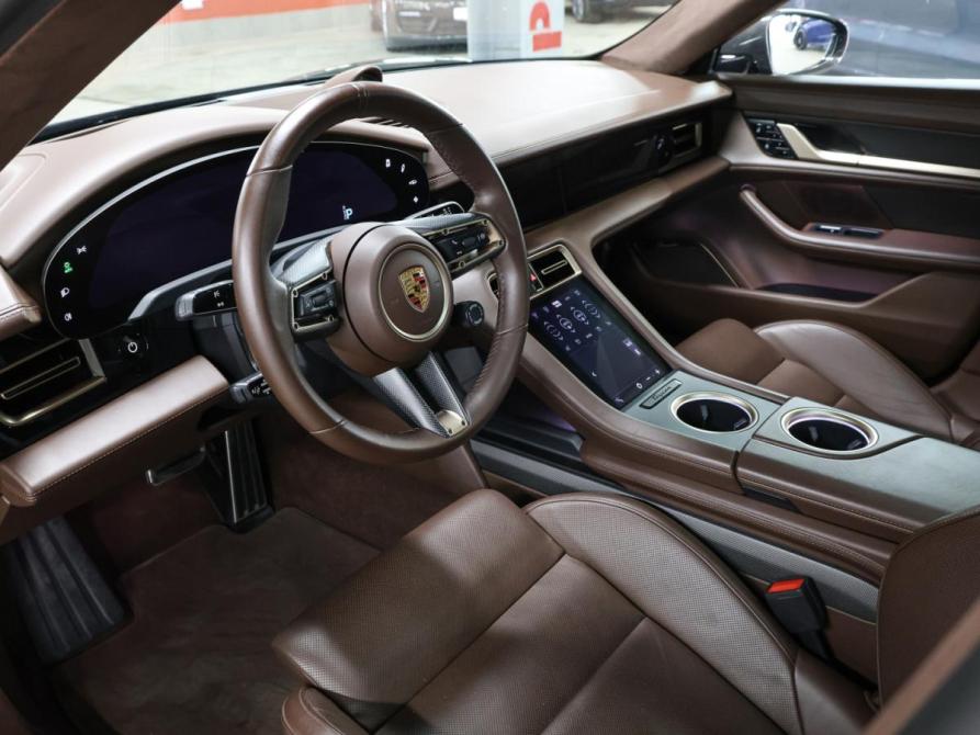 Porsche Taycan I Москва  - изображение 17