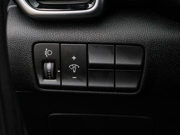 Kia Sportage IV Рестайлинг с пробегом 2021 года, цена 2 570 000 рублей, 77309 км, внедорожник, Автокод Объявления