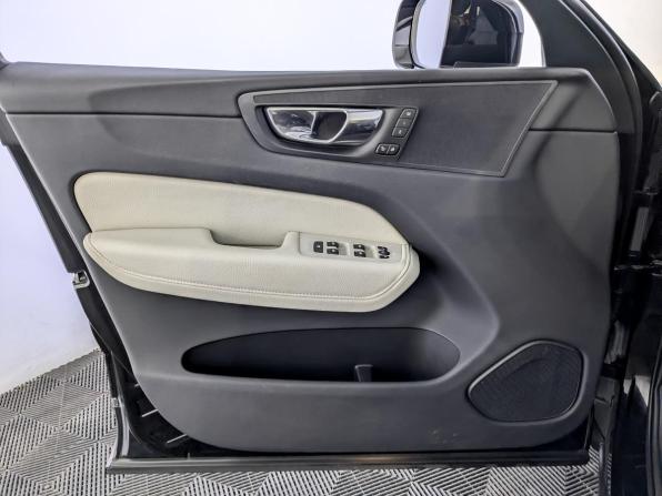 Volvo XC60 II с пробегом 2018 года, цена 3 390 000 рублей, 93039 км, внедорожник, Автокод Объявления