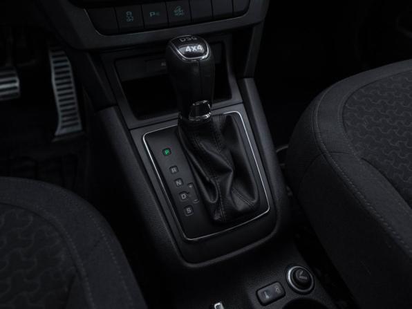 Skoda Yeti I Рестайлинг с пробегом 2016 года, цена 1 135 000 рублей, 235734 км, внедорожник, Автокод Объявления