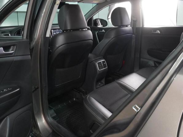 Kia Sportage IV Рестайлинг с пробегом 2019 года, цена 2 349 000 рублей, 168391 км, внедорожник, Автокод Объявления