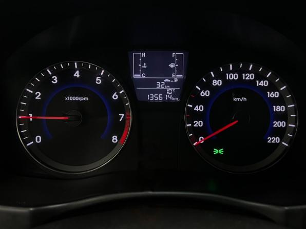 Hyundai Solaris I Рестайлинг с пробегом 2016 года, цена 1 050 000 рублей, 135196 км, седан, Автокод Объявления