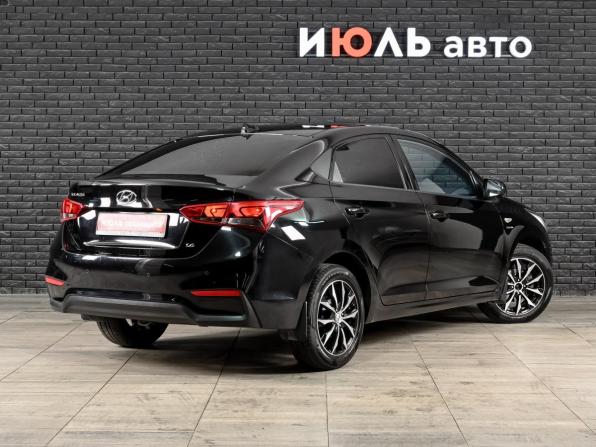 Hyundai Solaris II с пробегом 2019 года, цена 1 490 000 рублей, 128778 км, седан, Автокод Объявления