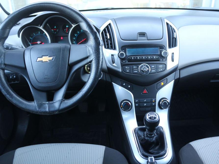 Chevrolet Cruze I Рестайлинг Стерлитамак  - изображение 7