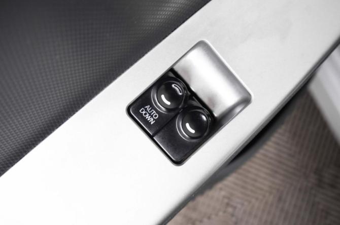 Hyundai Solaris I Рестайлинг с пробегом 2015 года, цена 699 000 рублей, 358000 км, седан, Автокод Объявления