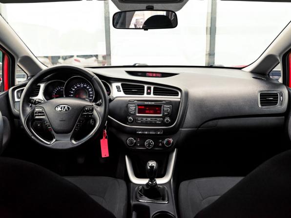 Kia Ceed II с пробегом 2014 года, цена 846 000 рублей, 235000 км, хэтчбек, Автокод Объявления