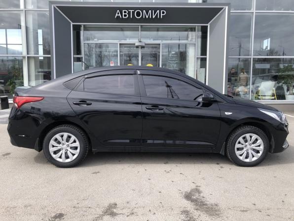 Hyundai Solaris II с пробегом 2017 года, цена 1 229 000 рублей, 91556 км, седан, Автокод Объявления