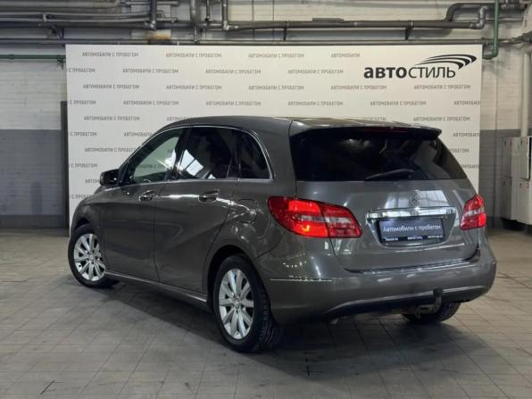 Mercedes-Benz B-Класс II (W246) с пробегом 2012 года, цена 899 000 рублей, 171000 км, хэтчбек, Автокод Объявления