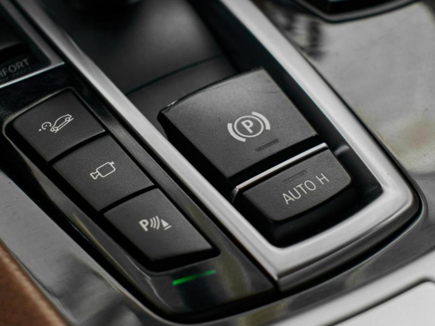 BMW 7 серии V (F01/F02/F04) Екатеринбург  - изображение 16