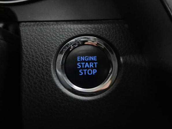 Toyota Camry VIII (XV70) Рестайлинг с пробегом 2021 года, цена 3 220 000 рублей, 51409 км, седан, Автокод Объявления