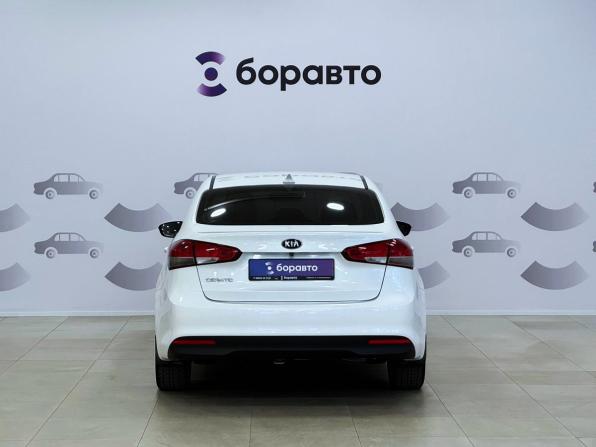 Kia Cerato III Рестайлинг (Classic) с пробегом 2017 года, цена 1 168 000 рублей, 198107 км, седан, Автокод Объявления