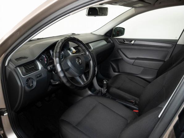 Skoda Rapid I Рестайлинг с пробегом 2018 года, цена 1 100 000 рублей, 147030 км, лифтбек, Автокод Объявления