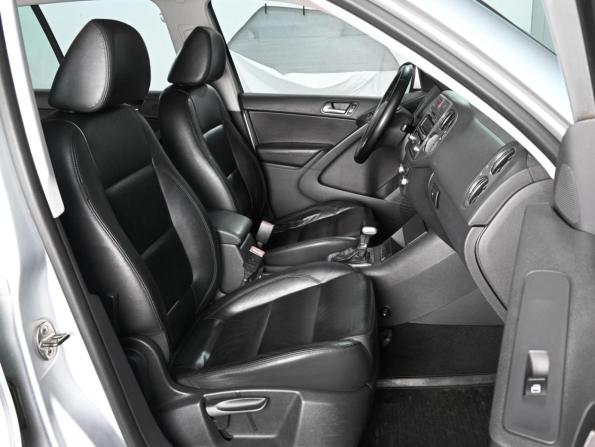Volkswagen Tiguan I с пробегом 2010 года, цена 1 199 000 рублей, 225650 км, внедорожник, Автокод Объявления