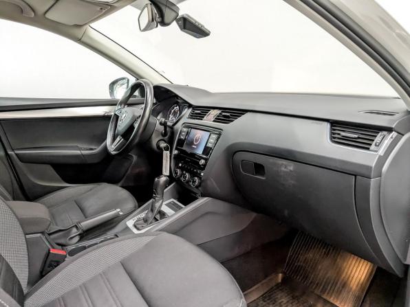 Skoda Octavia III (A7) Рестайлинг с пробегом 2018 года, цена 1 745 000 рублей, 73418 км, лифтбек, Автокод Объявления