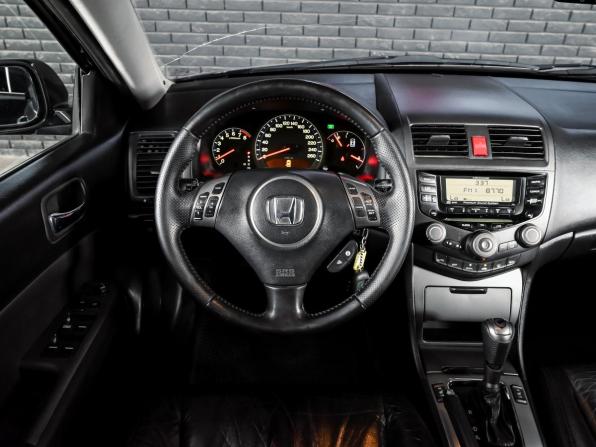 Honda Accord VII Рестайлинг с пробегом 2007 года, цена 950 000 рублей, 281947 км, седан, Автокод Объявления