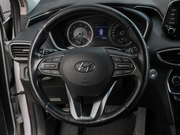 Hyundai Santa Fe IV с пробегом 2019 года, цена 3 198 000 рублей, 57513 км, внедорожник, Автокод Объявления