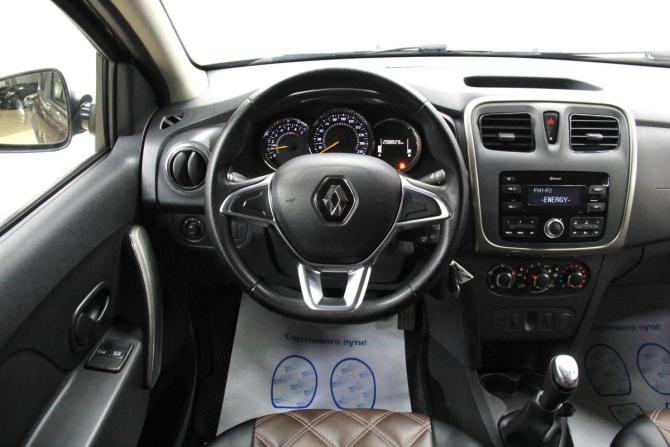 Renault Logan II Рестайлинг с пробегом 2021 года, цена 1 027 000 рублей, 208826 км, седан, Автокод Объявления
