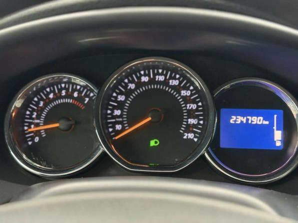Renault Sandero II с пробегом 2015 года, цена 849 000 рублей, 234789 км, хэтчбек, Автокод Объявления
